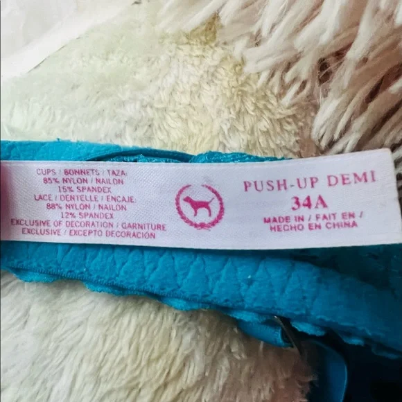 Pink by Victoria Secret Blue Demi Bra - SOLD - Picture 3 of 4